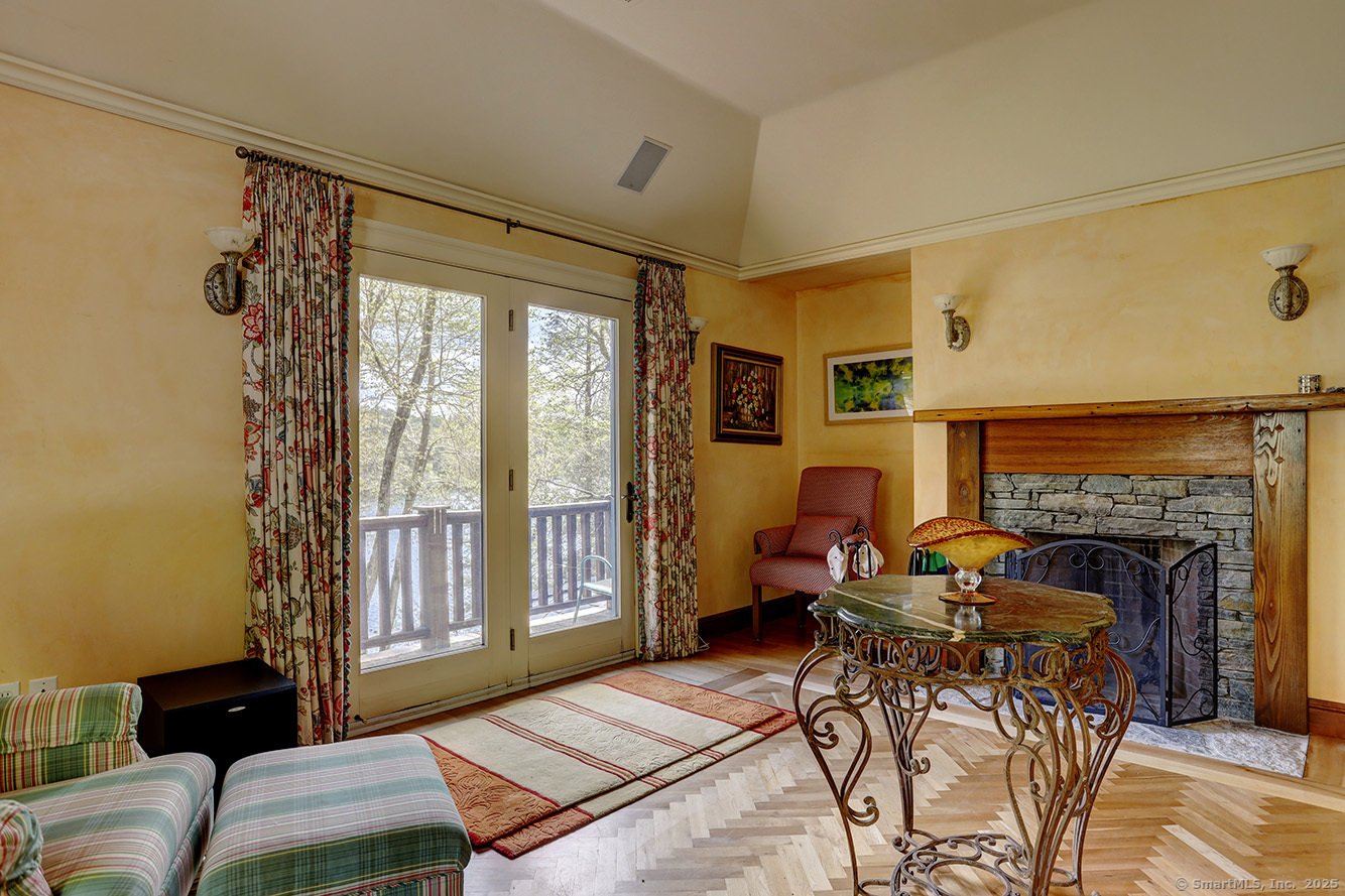 Norfolk Single Family Photo 15