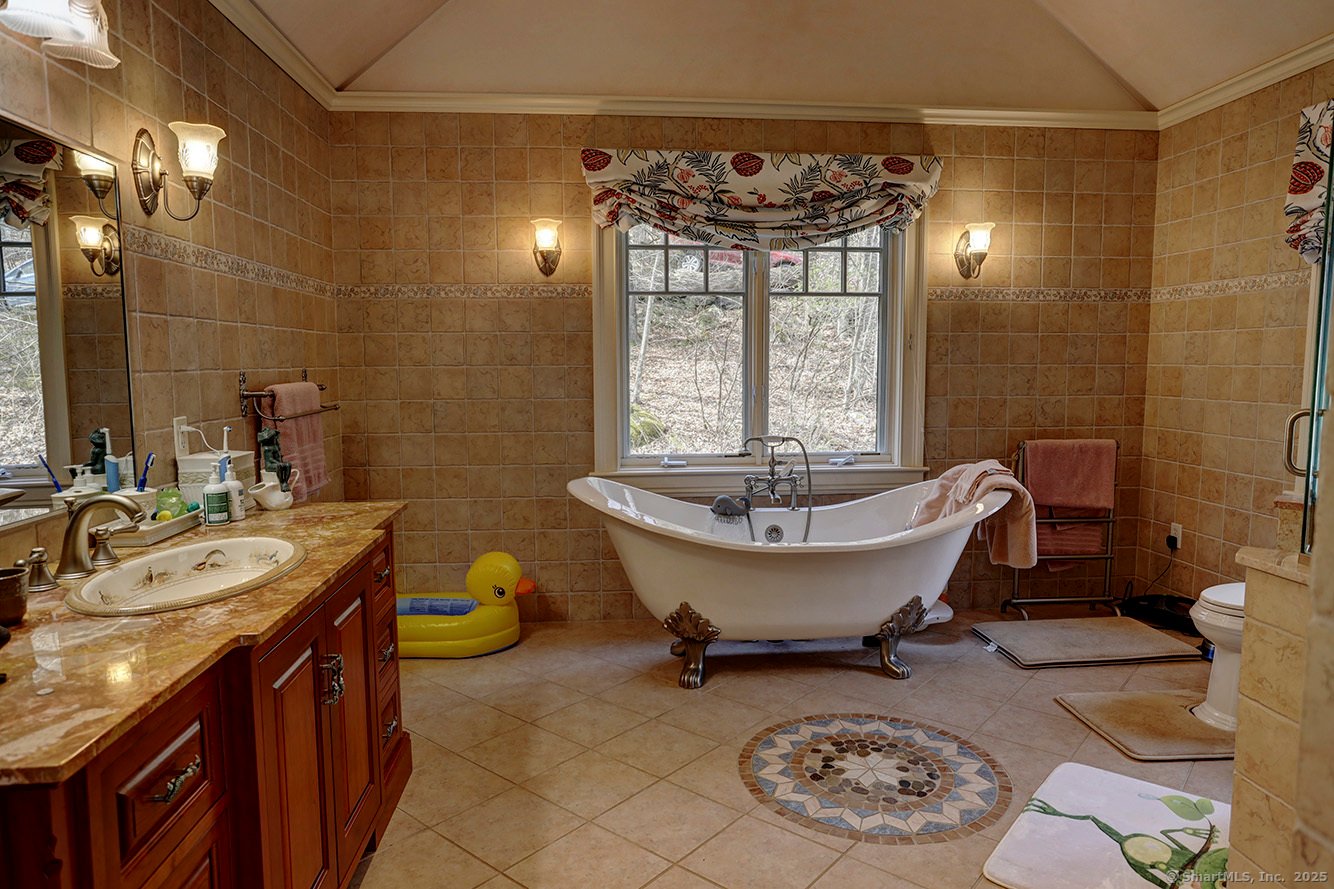 Norfolk Single Family Photo 17