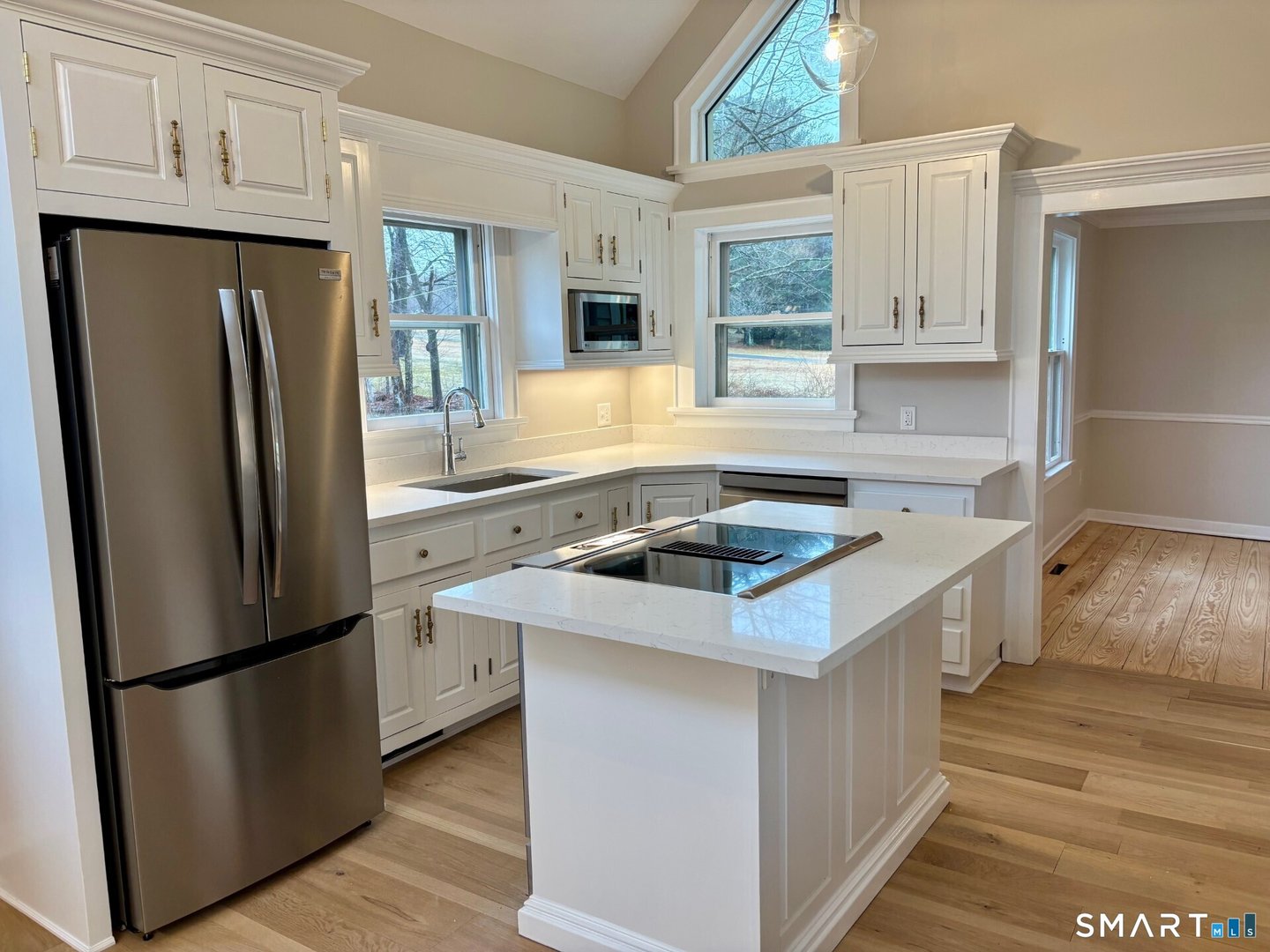 6 Ferry Road Photo 5