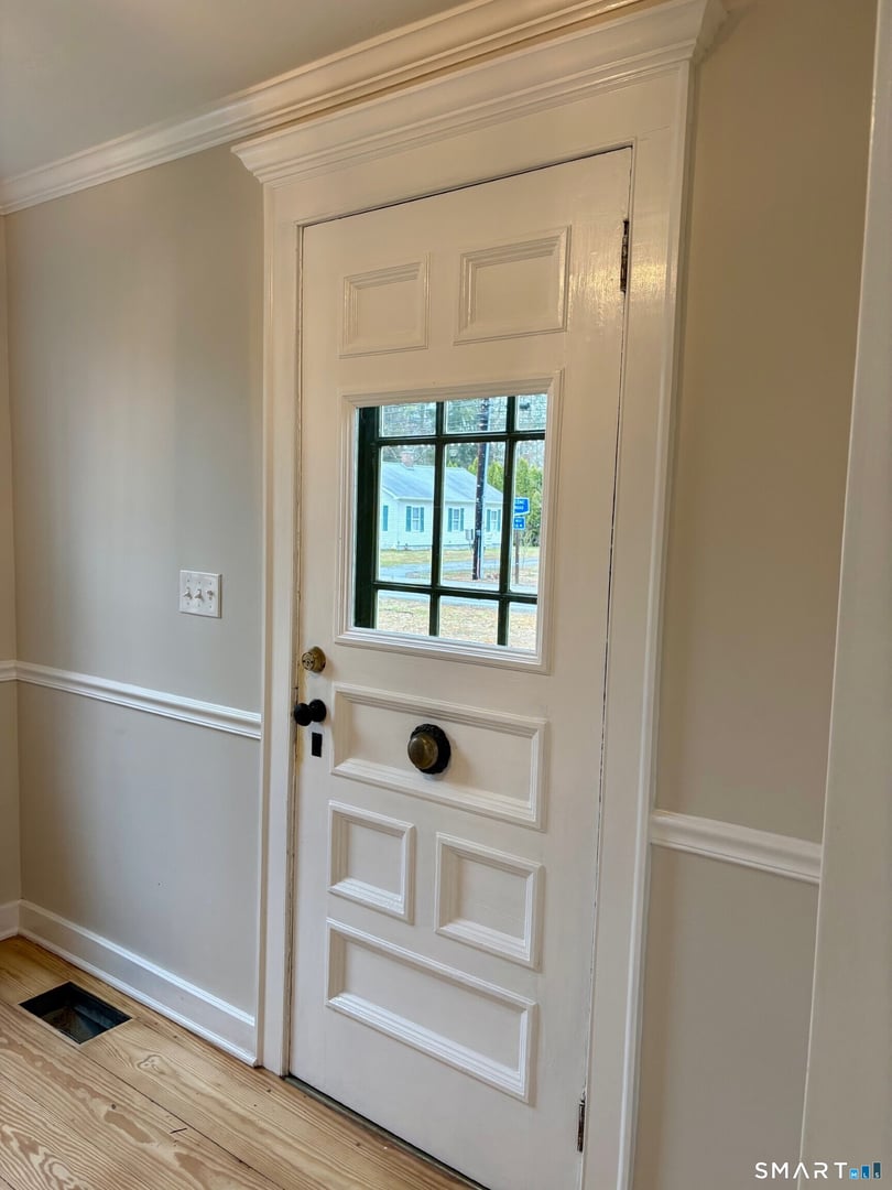 6 Ferry Road Photo 12