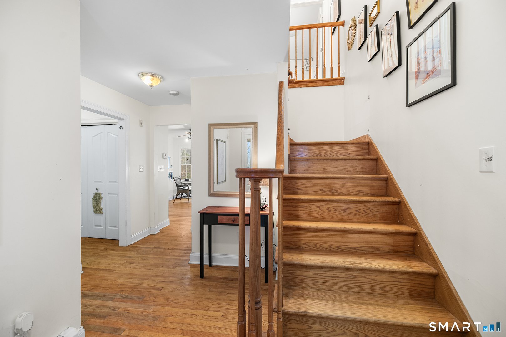 319 Laurelwood Drive Photo 2