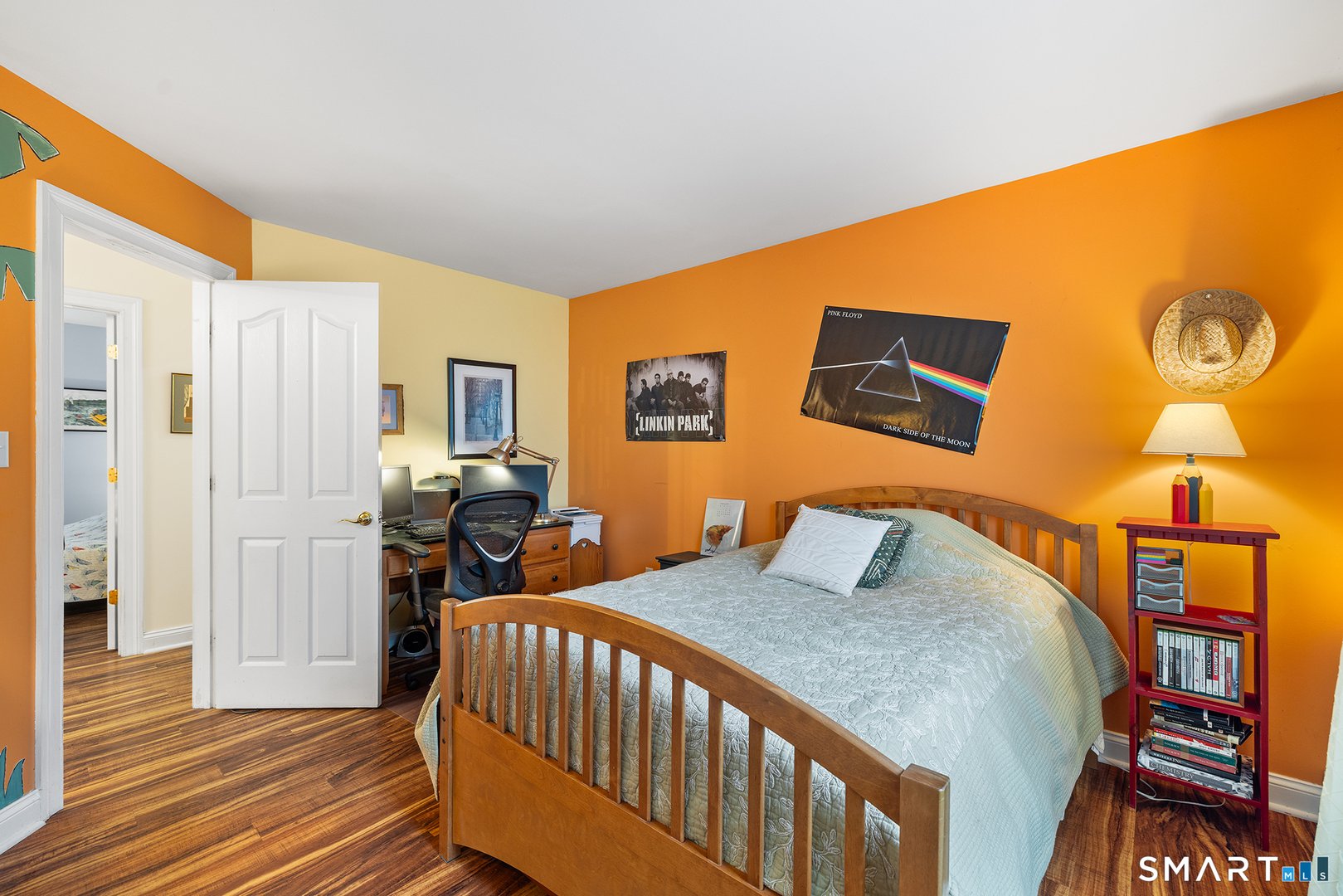 319 Laurelwood Drive Photo 18