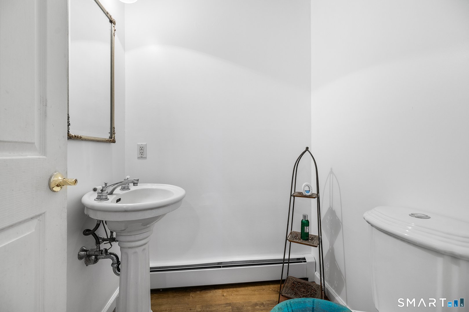 319 Laurelwood Drive Photo 32