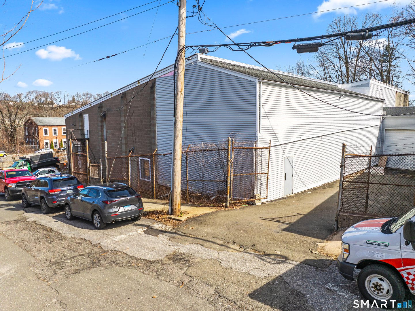 583 Howe Avenue Photo 16