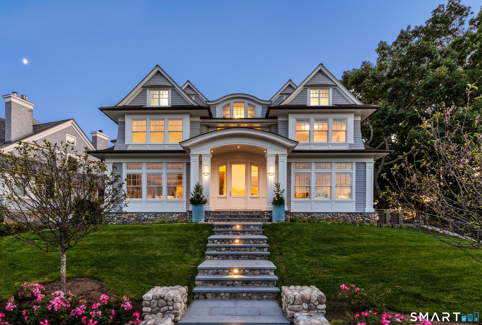 7 Rowayton Avenue Photo 2