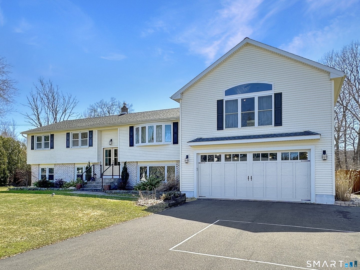 65 Nida Drive Photo 5