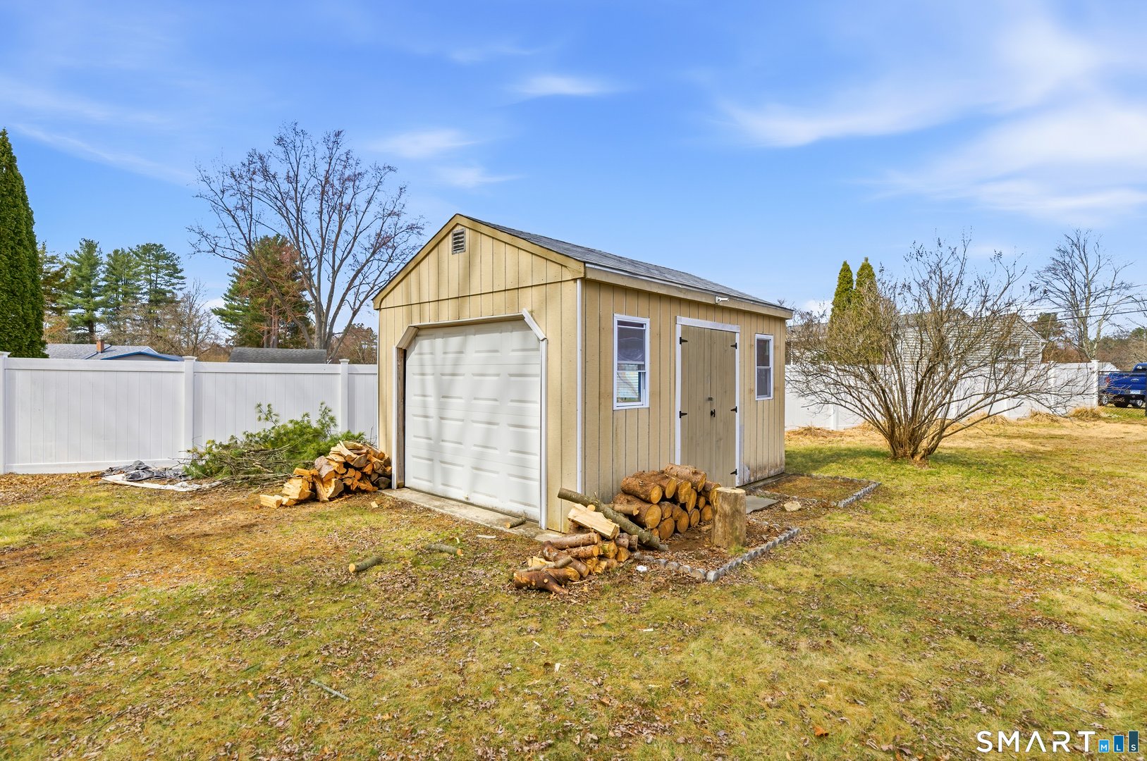 37 Farnham Road Photo 9