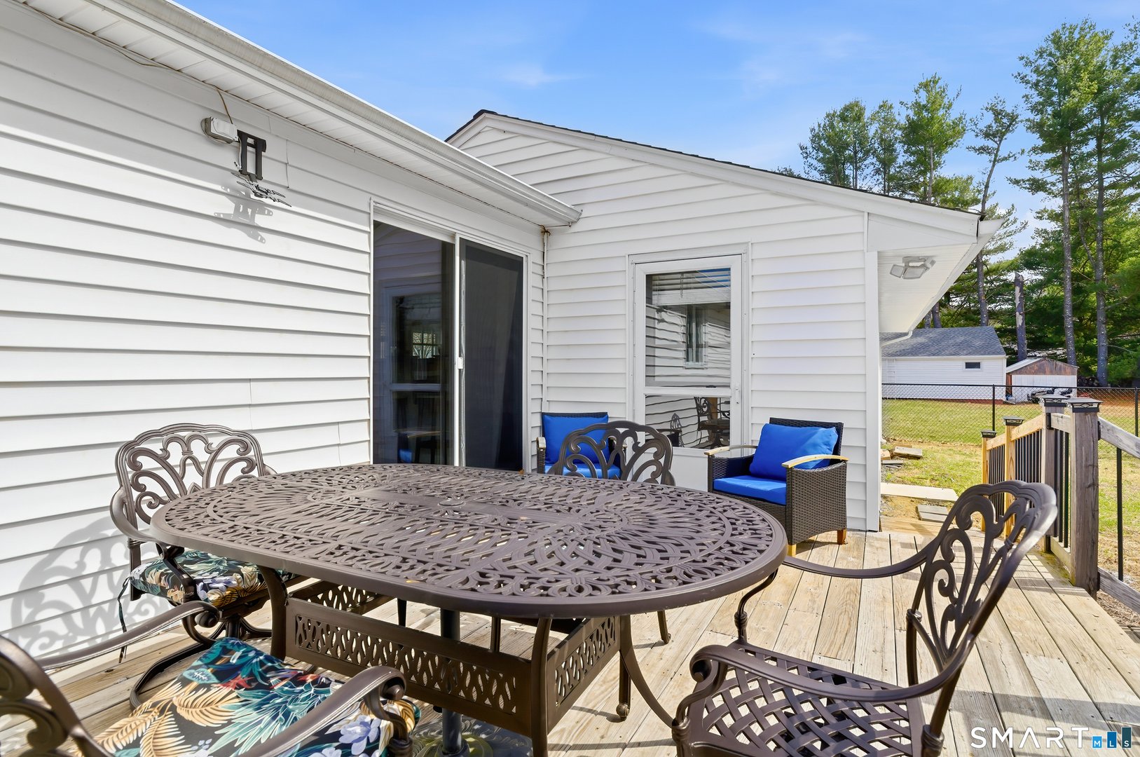 37 Farnham Road Photo 12