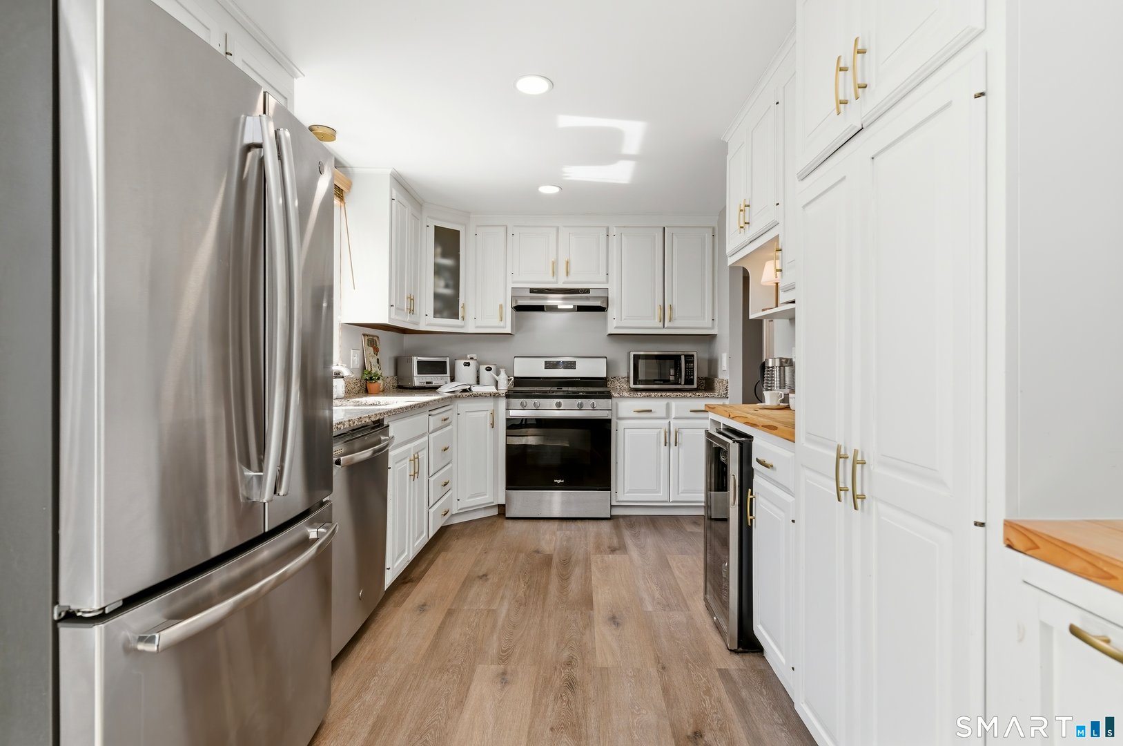 37 Farnham Road Photo 15