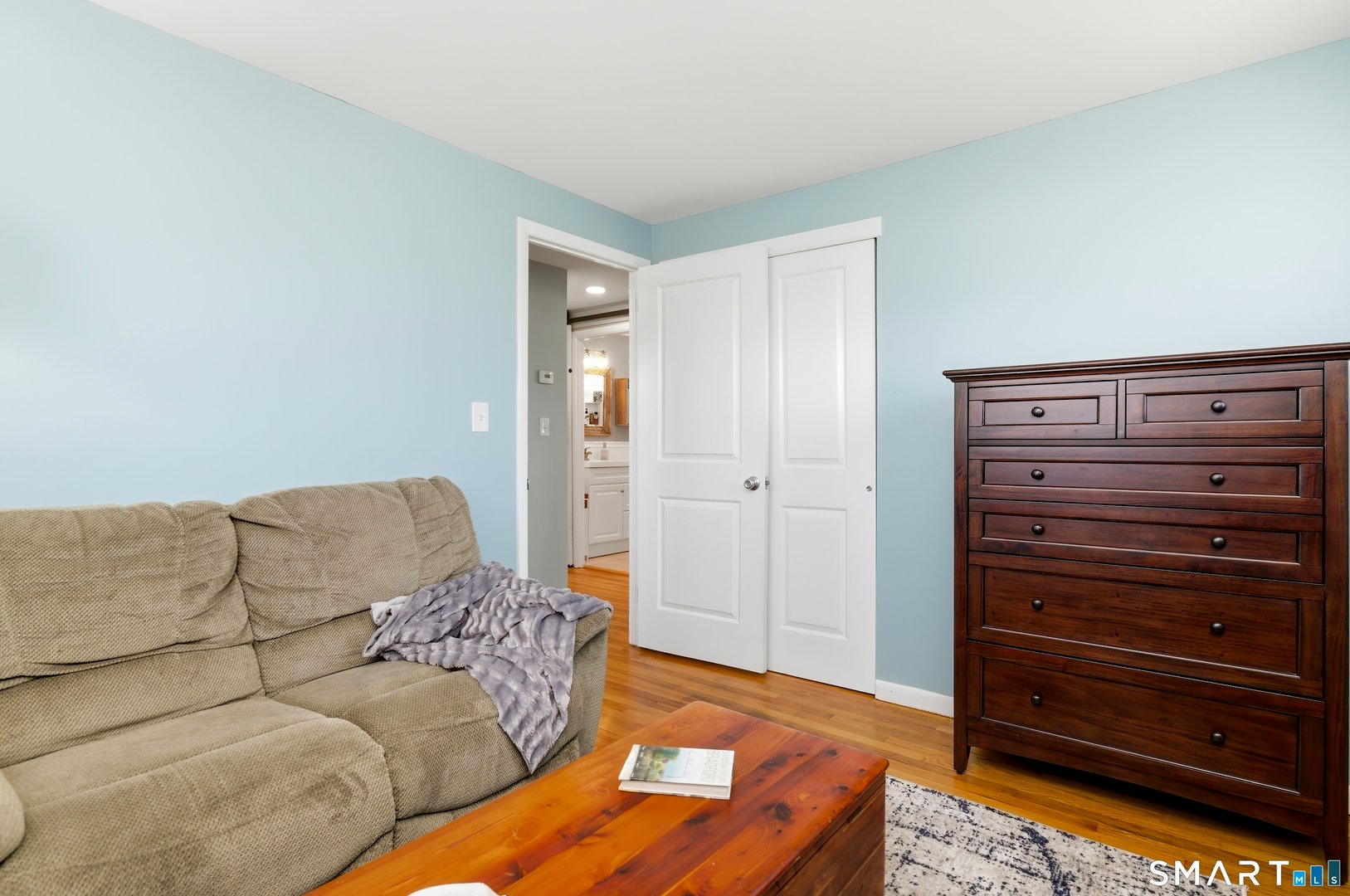 37 Farnham Road Photo 23