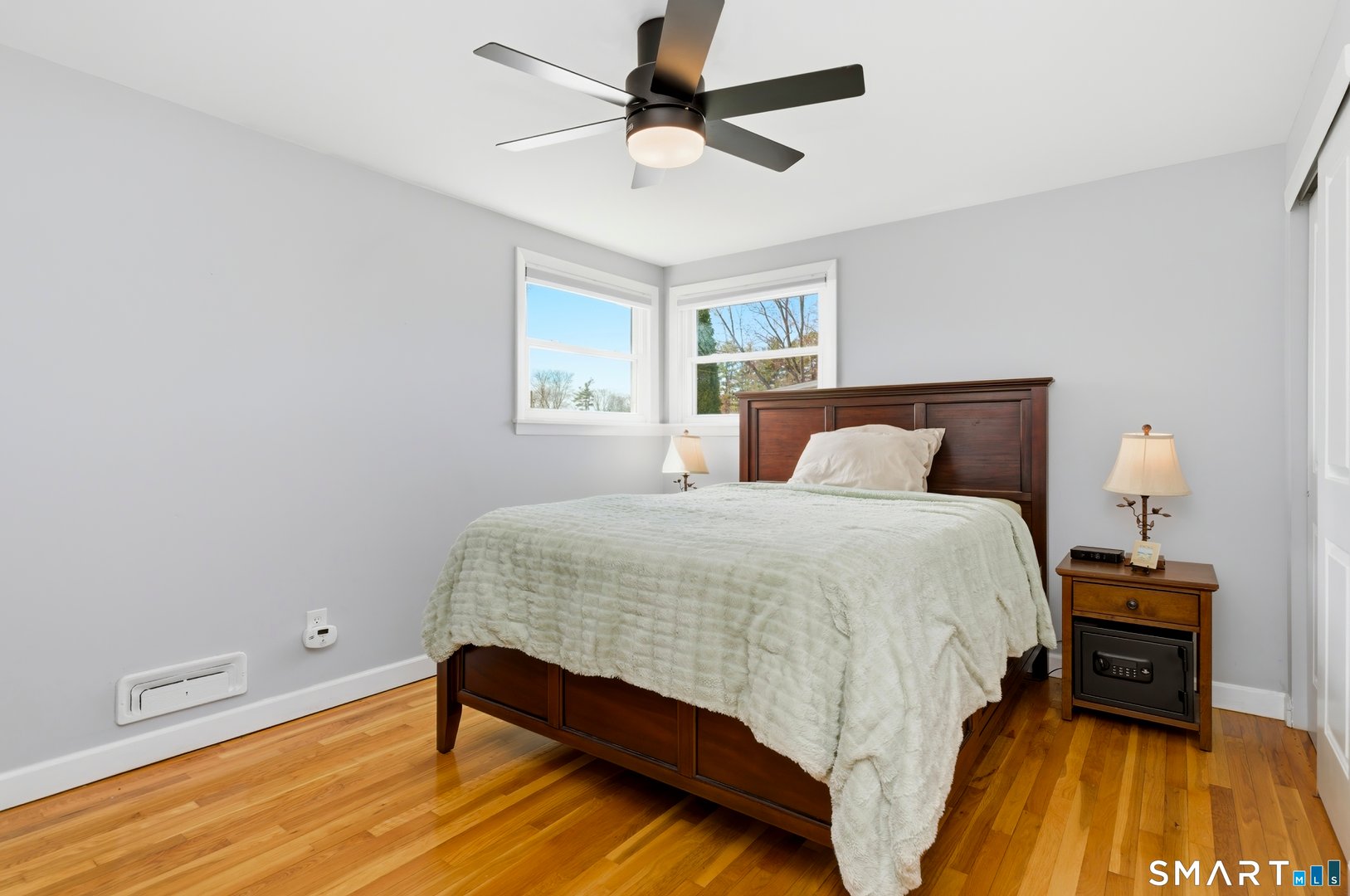 37 Farnham Road Photo 25