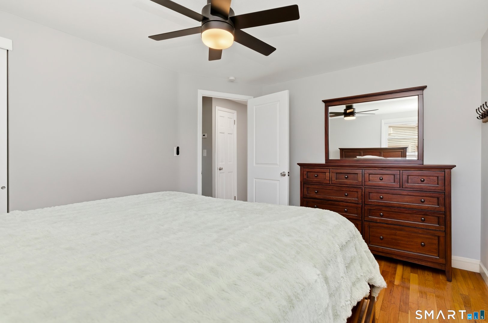 37 Farnham Road Photo 26