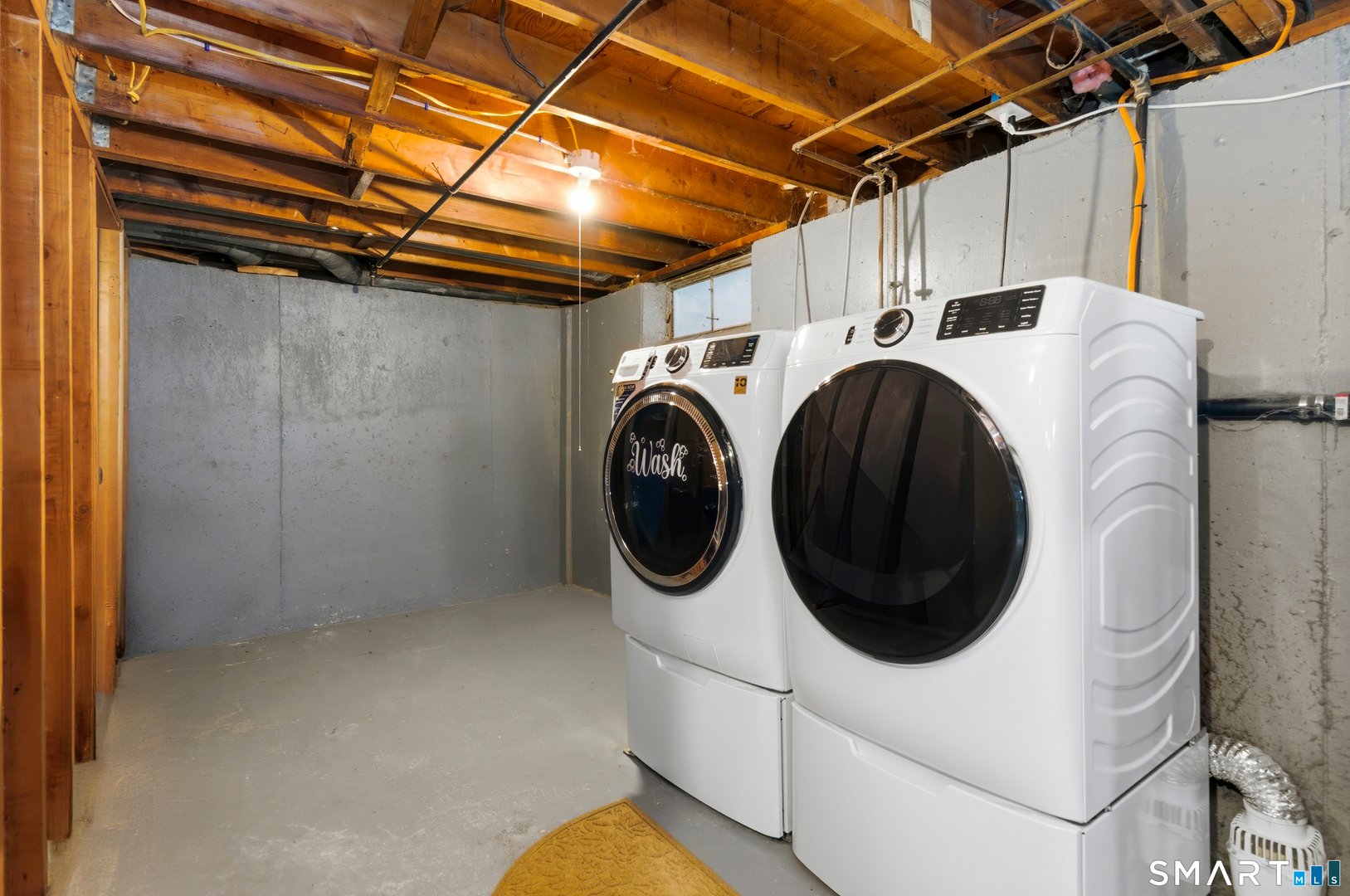 37 Farnham Road Photo 36