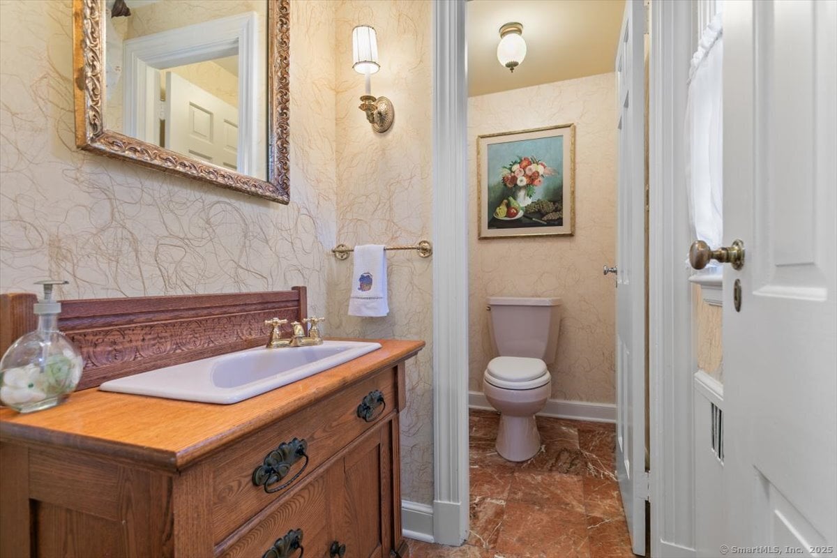 26 Old Orchard Road Photo 5