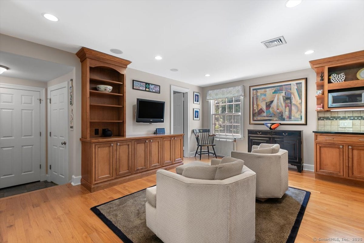 26 Old Orchard Road Photo 18