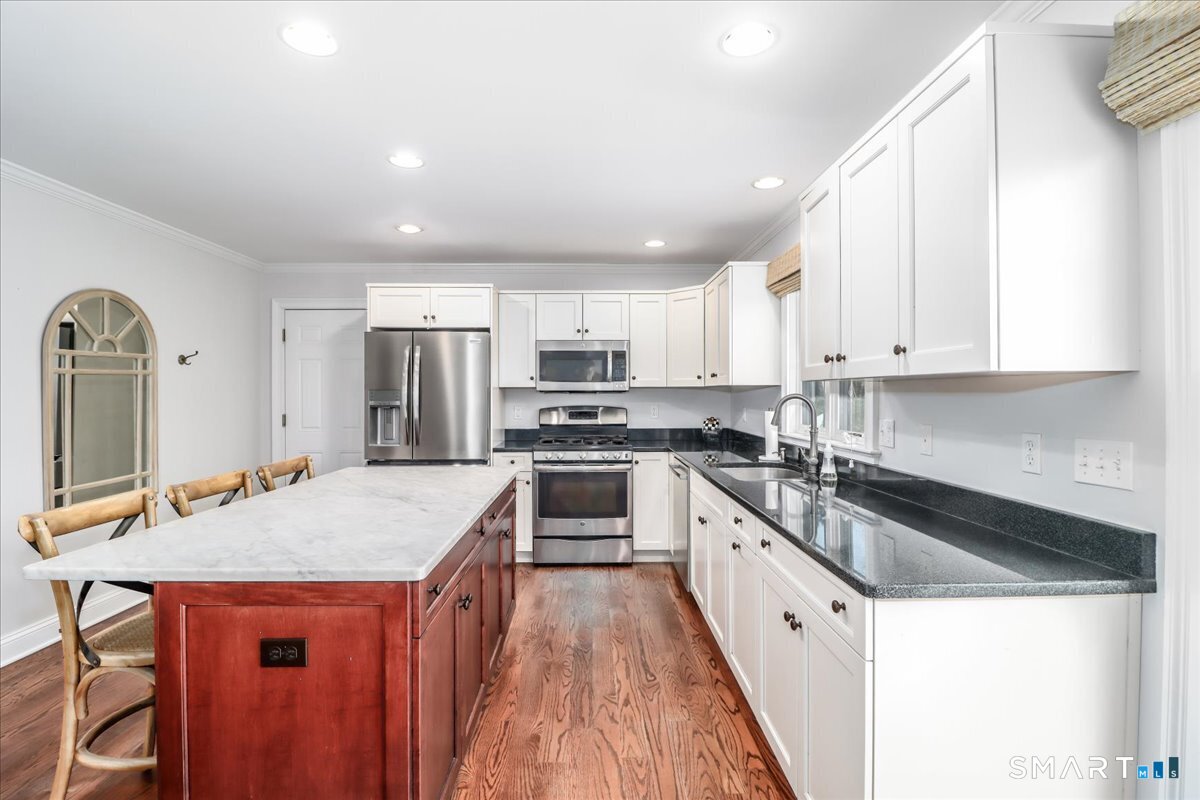 27 Nashville Rd Extension Photo 9