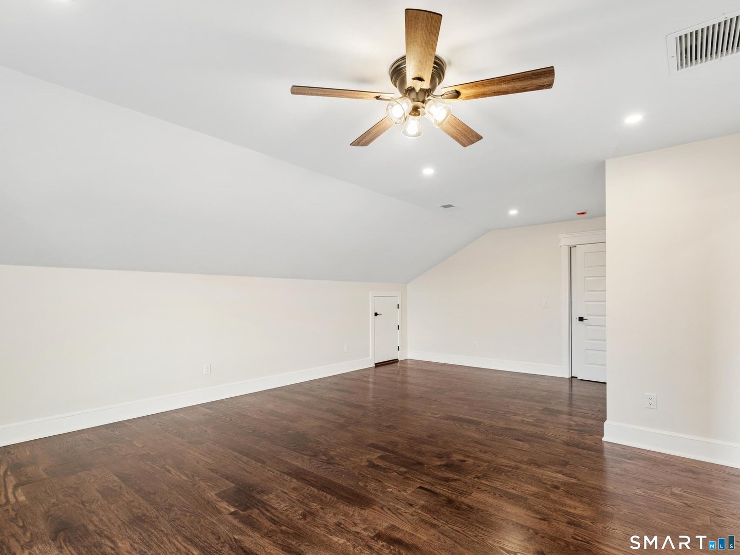 12 Meadowcrest Drive North Photo 35