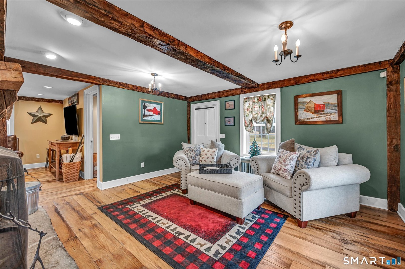 566 Maple Street Photo 18