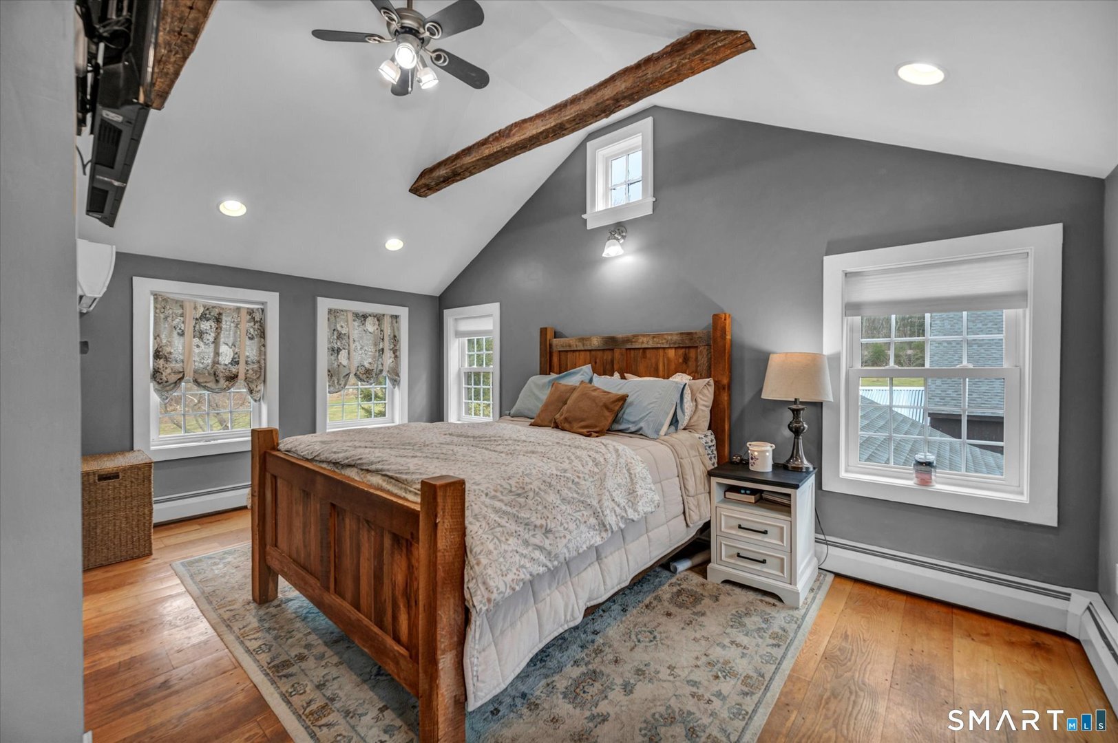 566 Maple Street Photo 20