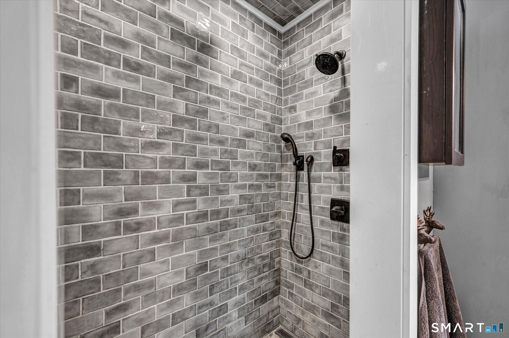 566 Maple Street Photo 22