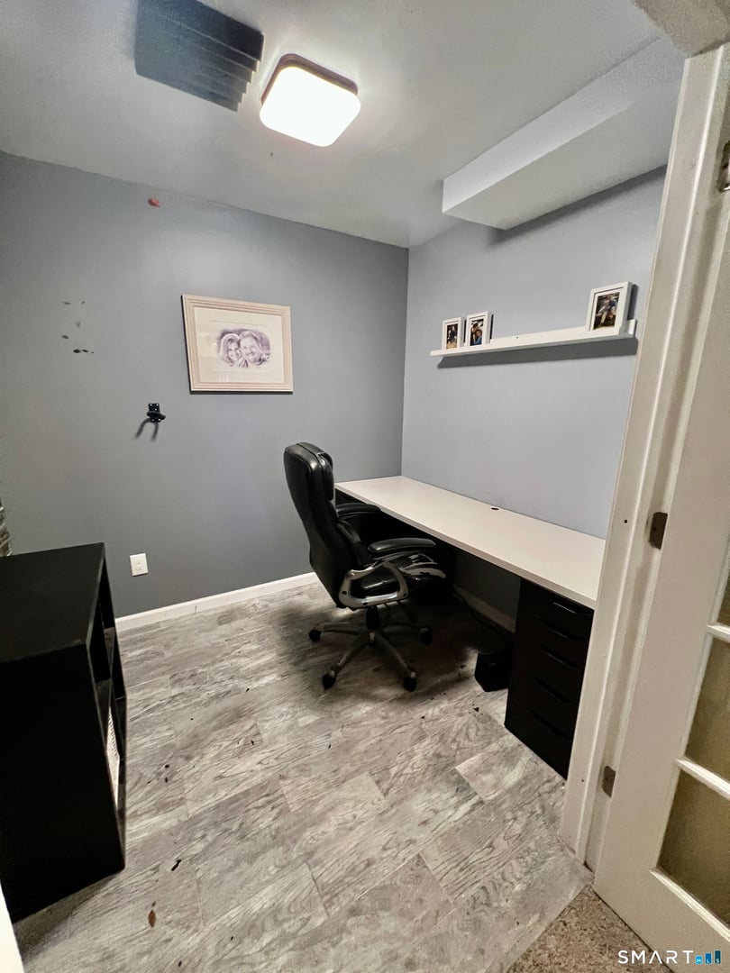 302 Cliffside Drive  #+ Garage G82 #+ Garage G82 Photo 21