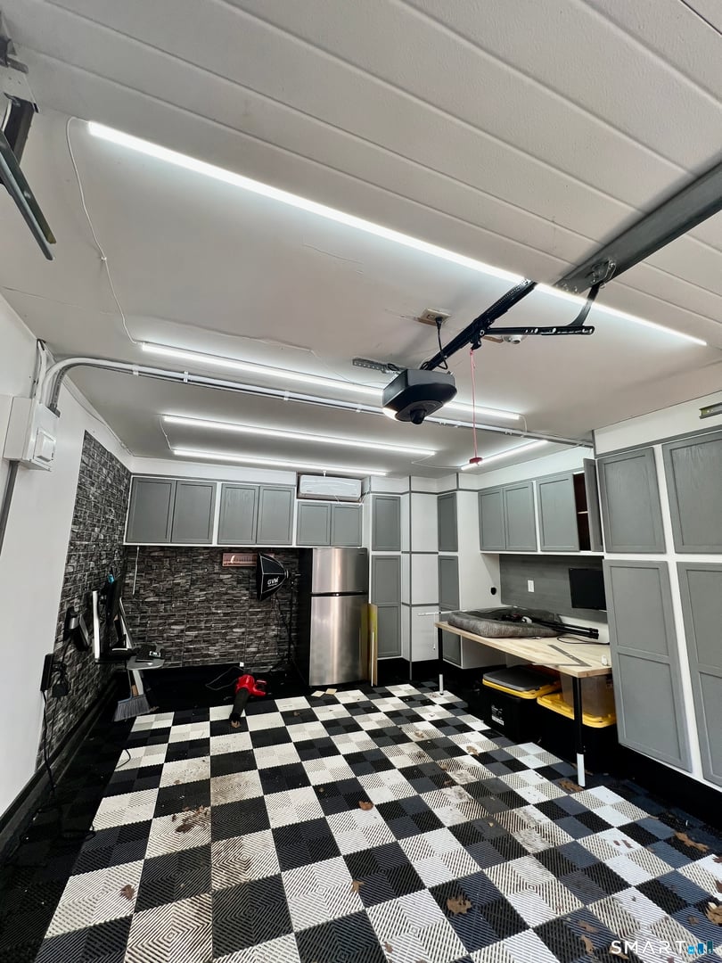 302 Cliffside Drive  #+ Garage G82 #+ Garage G82 Photo 25