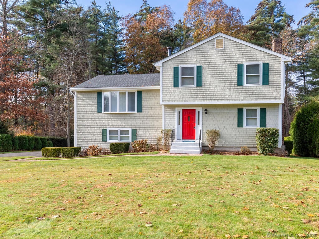 26 Woodside Drive Photo 2