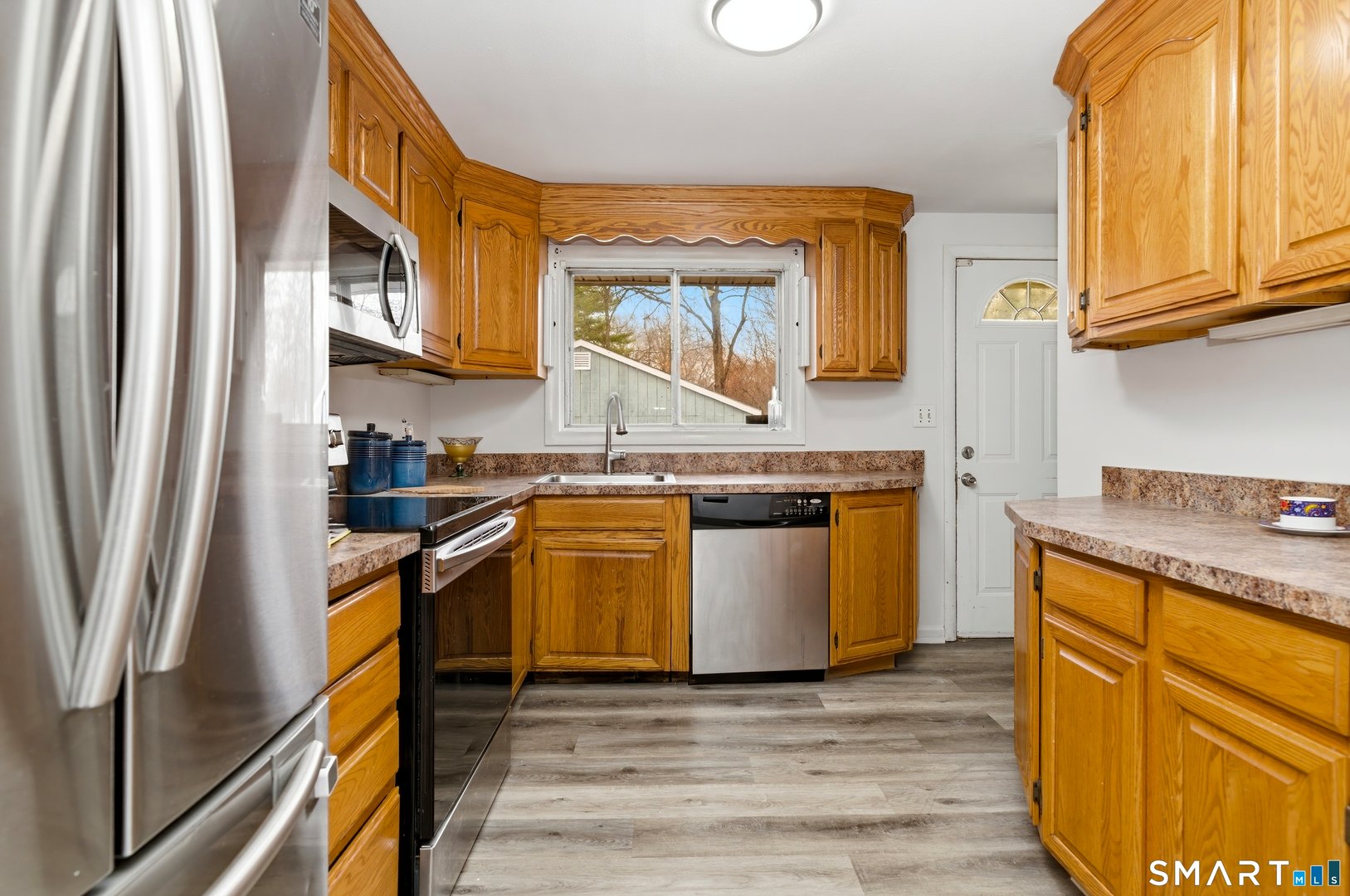 140 Cottage Grove Road Photo 23