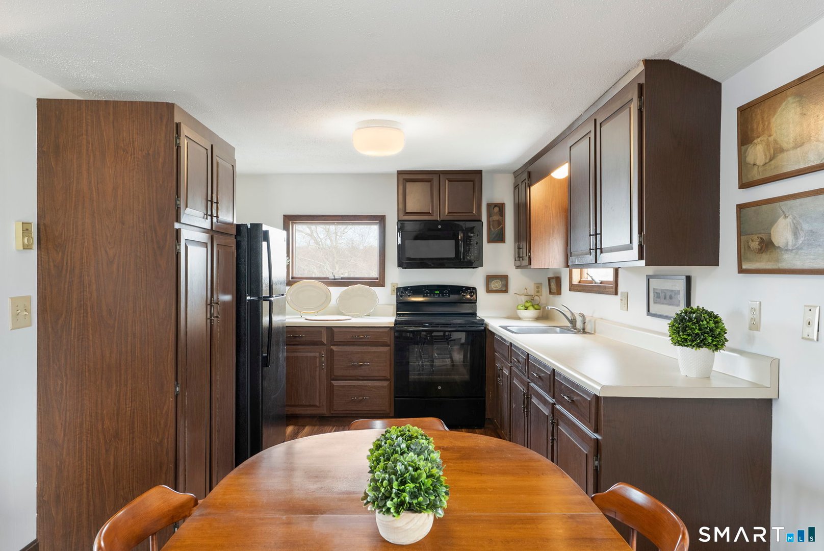 70-72 Lake View Avenue Photo 15