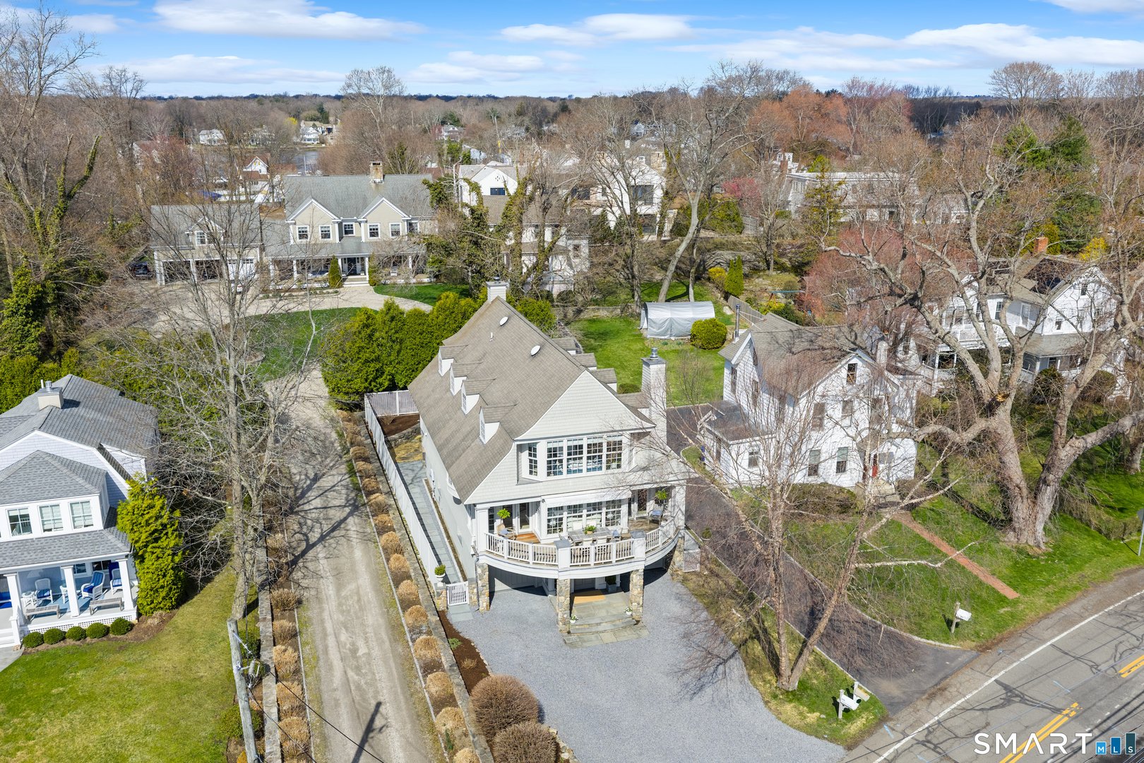 50 Roton Avenue Photo 4