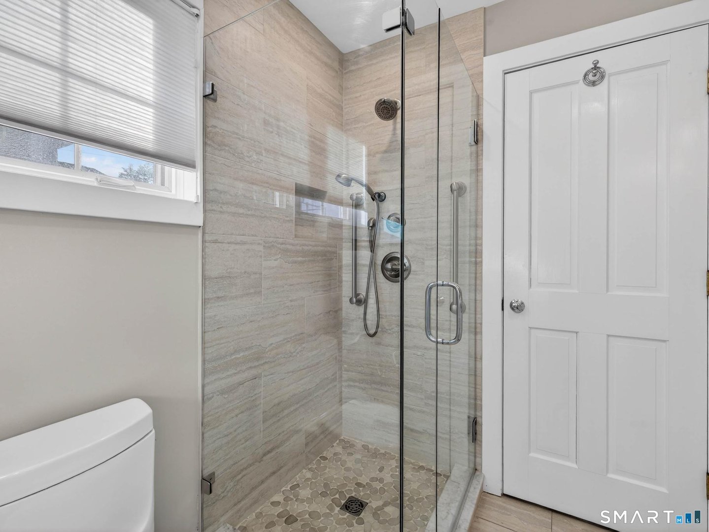 39 Chapman Avenue Photo 17