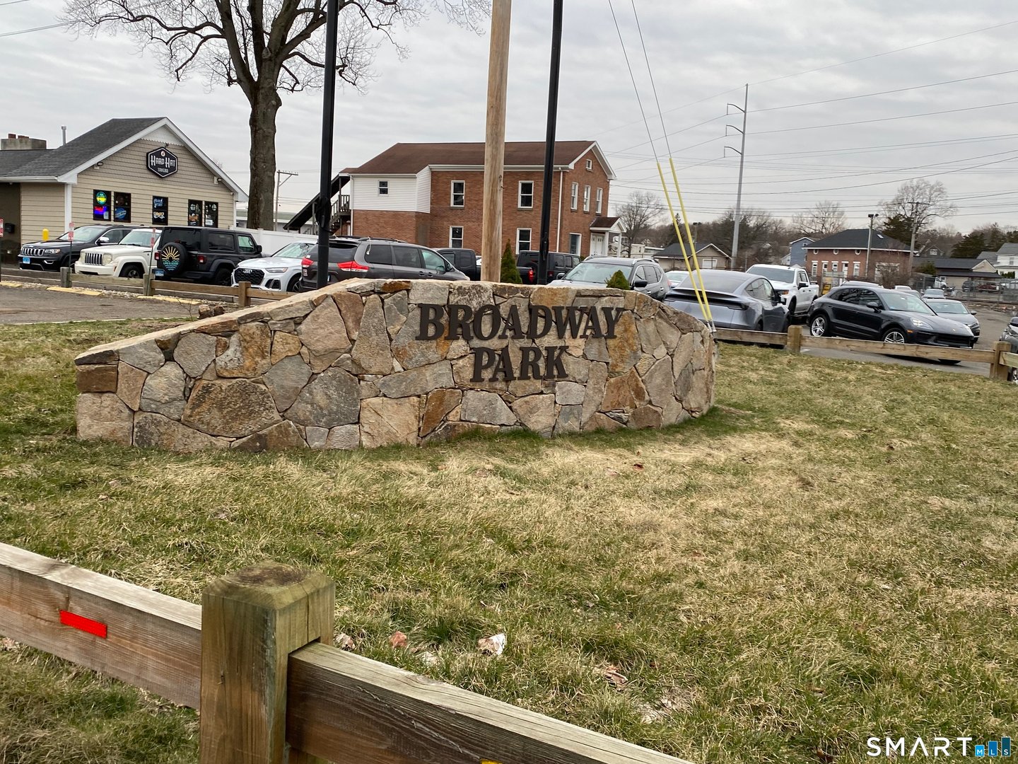 59 Old Broadway East Photo 3