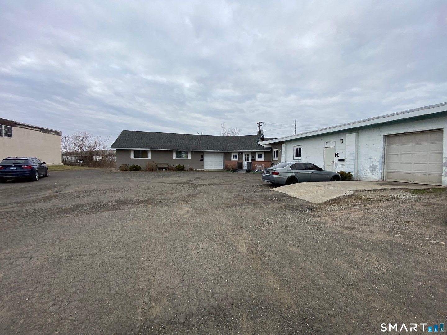 59 Old Broadway East Photo 7