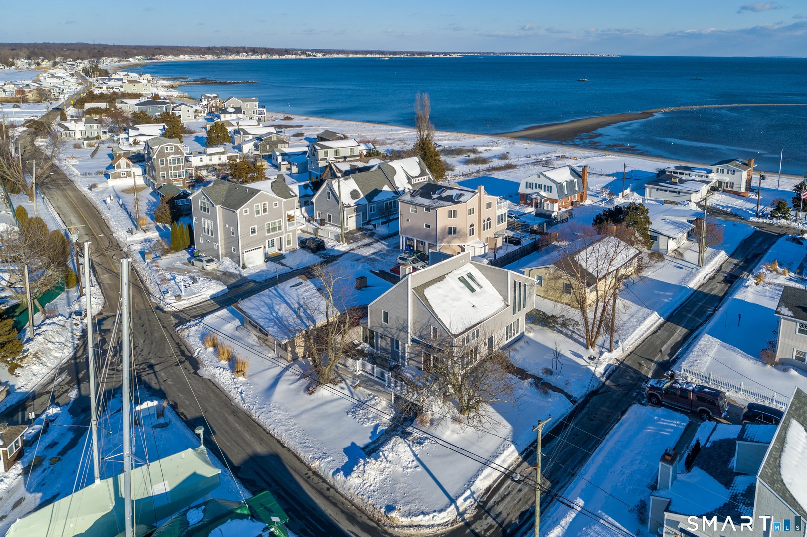 6 Leeway Drive Photo 2