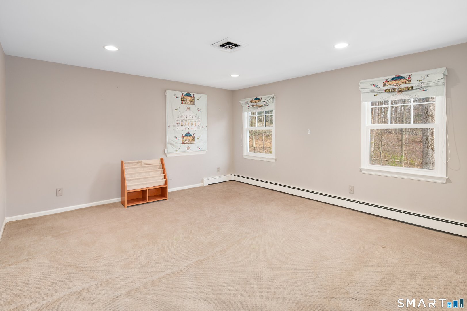 88 Bentwood Drive Photo 22