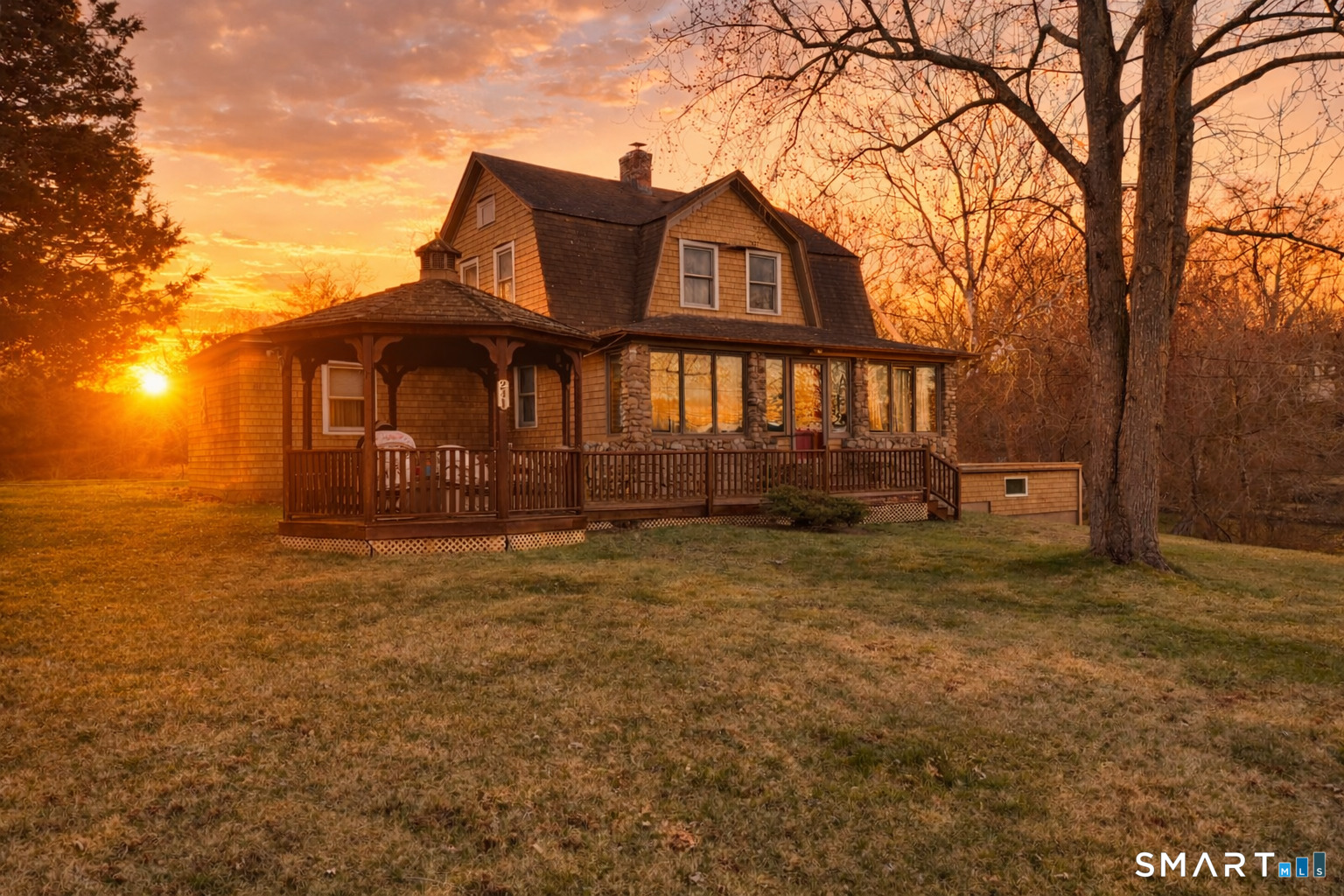 241 Niantic River Road Photo 1