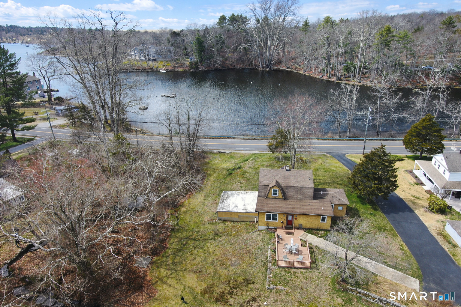 241 Niantic River Road Photo 40