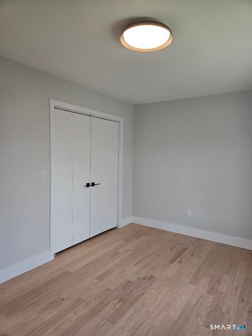 152 Davis Road Photo 19