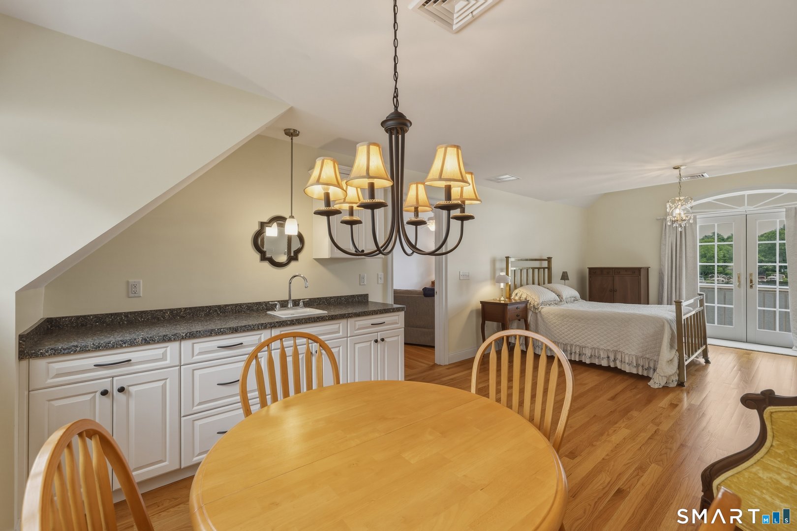 118 Kenwood Photo 34