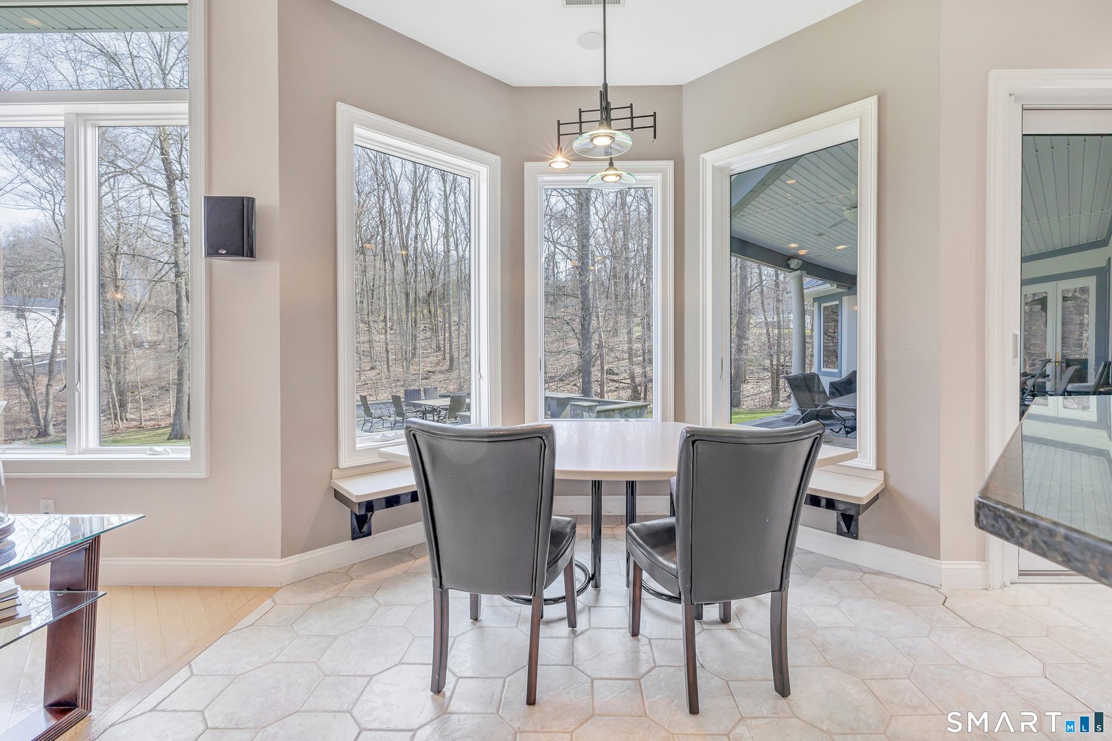 39 Golden Hill Lane Photo 15