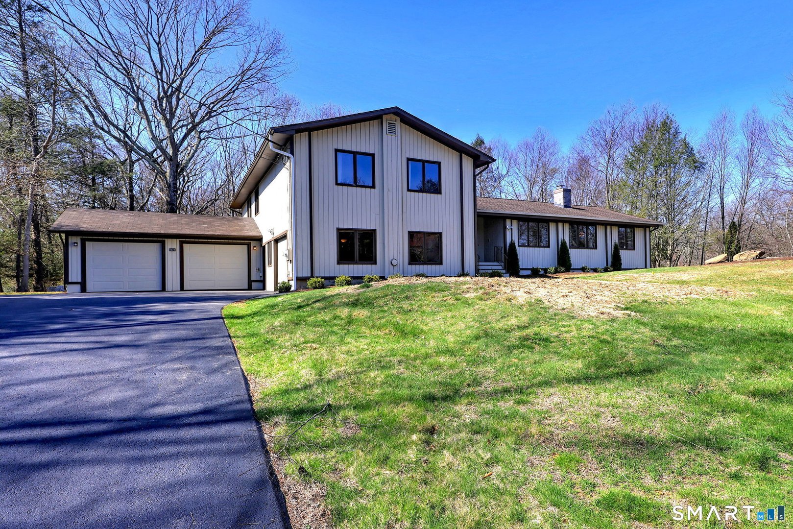 634 Aspen Lane Photo 2