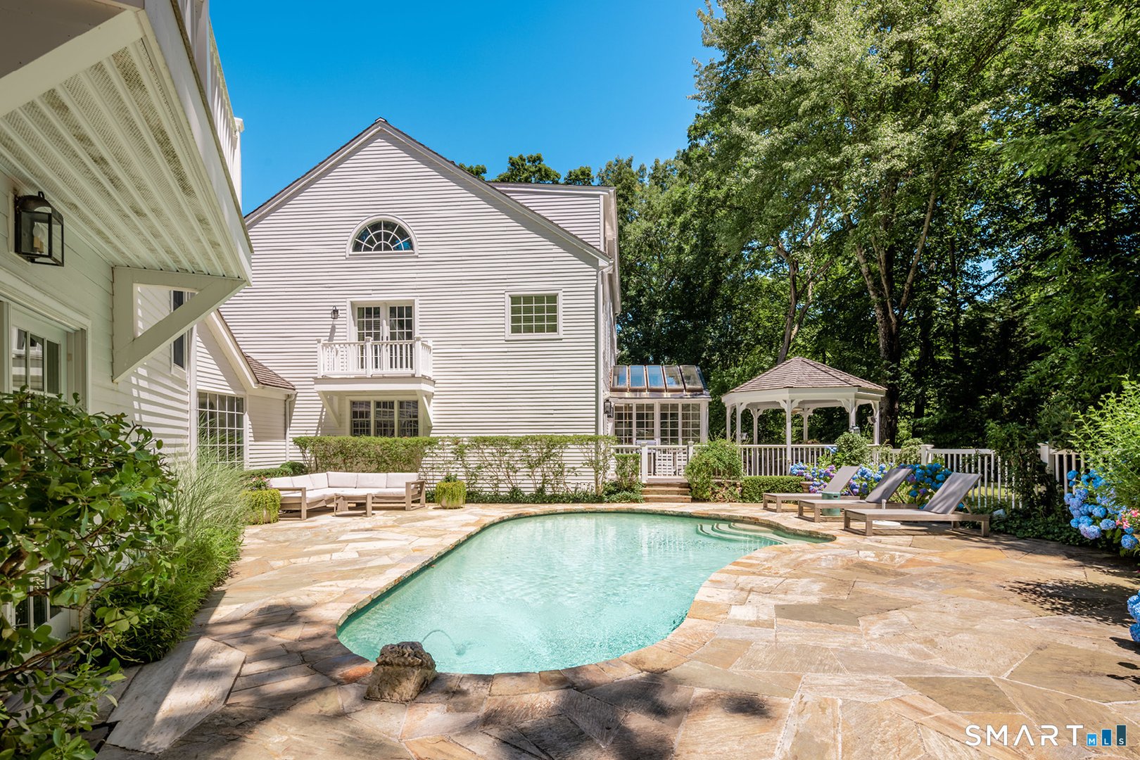 34 Laurel Lake West Photo 8
