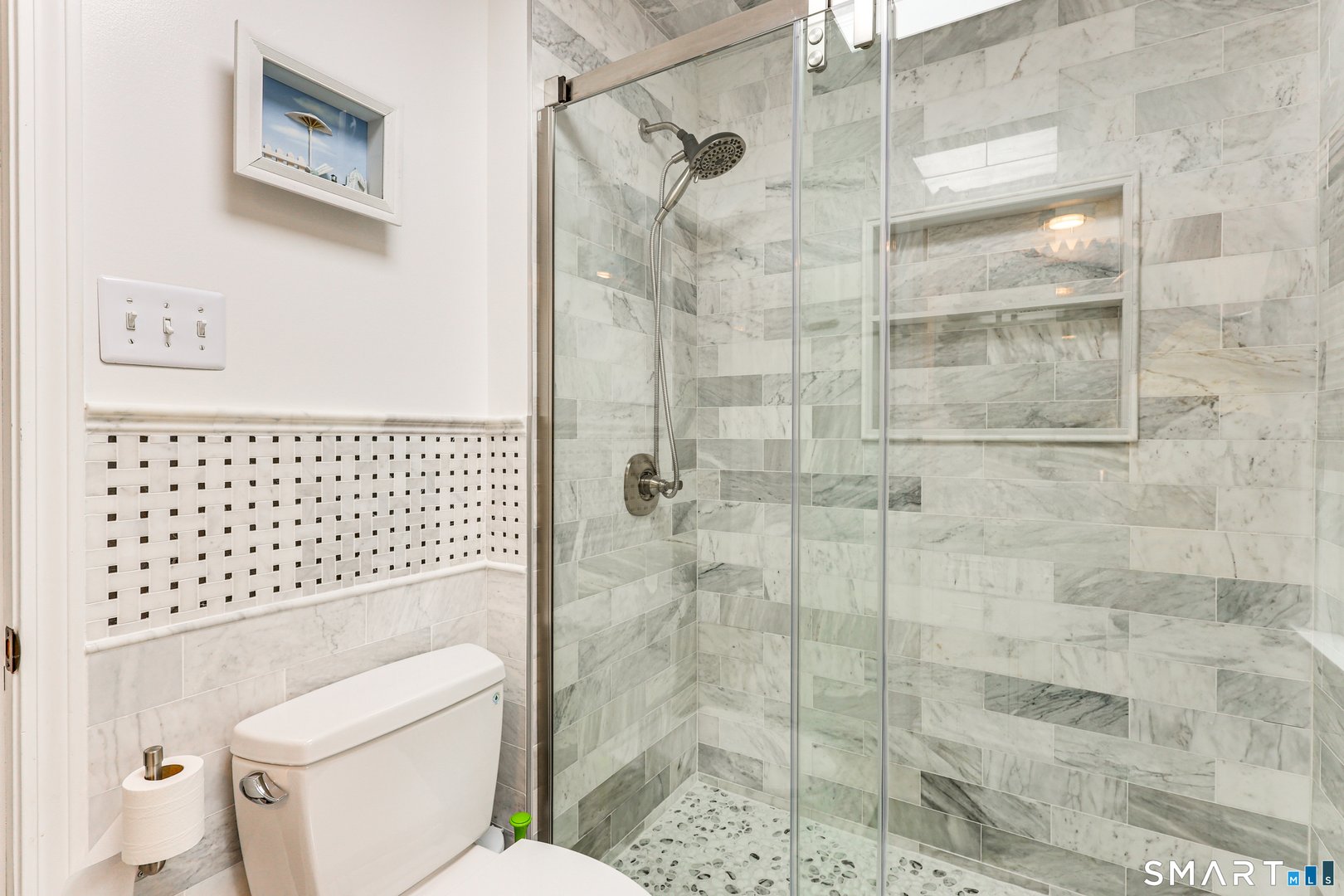 11 Stanton Street Photo 6