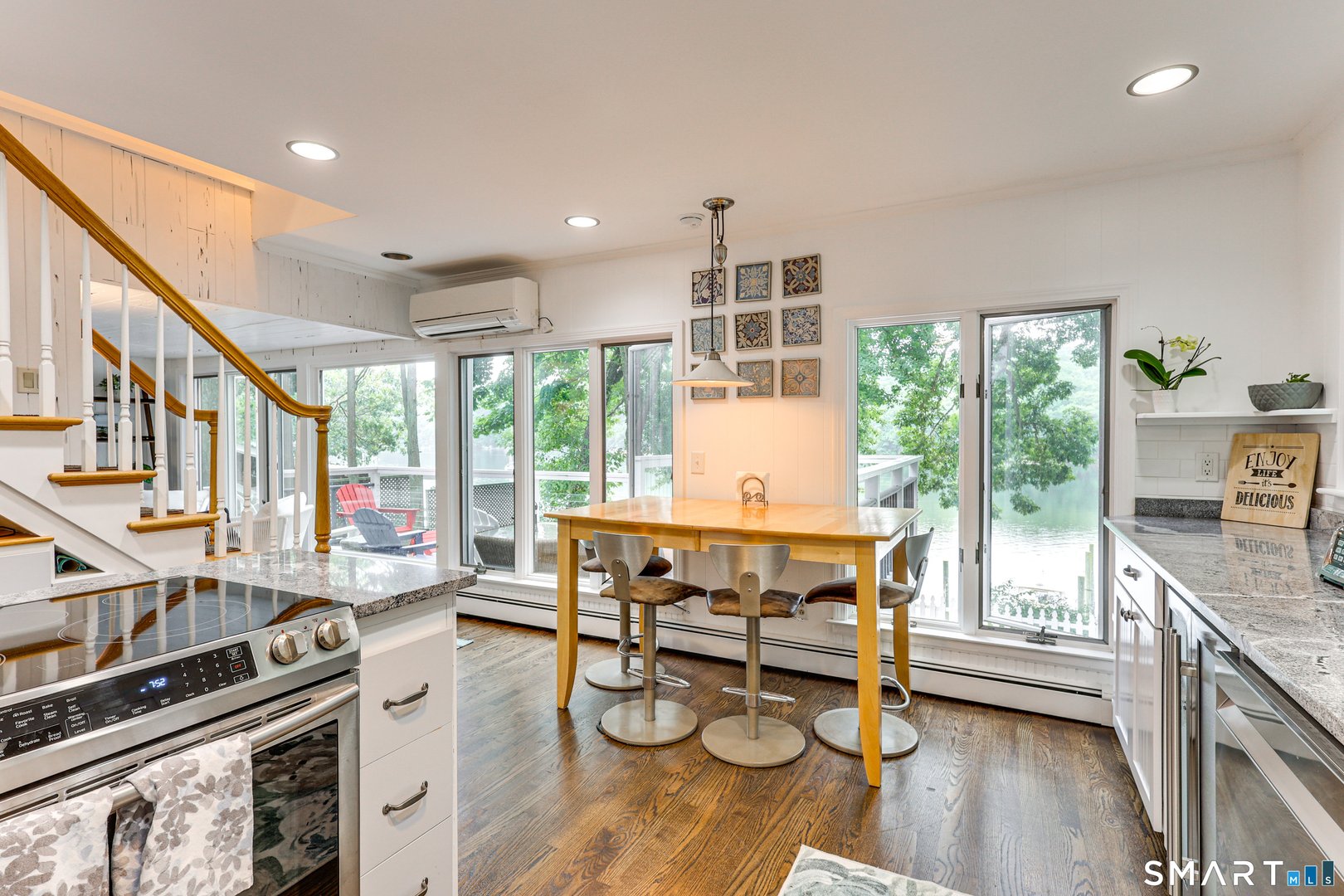11 Stanton Street Photo 16