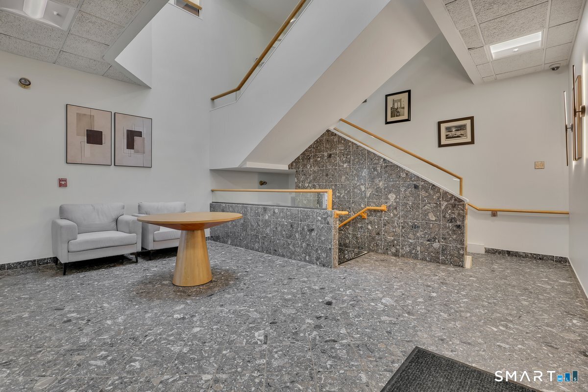 67 Prospect Avenue Photo 7