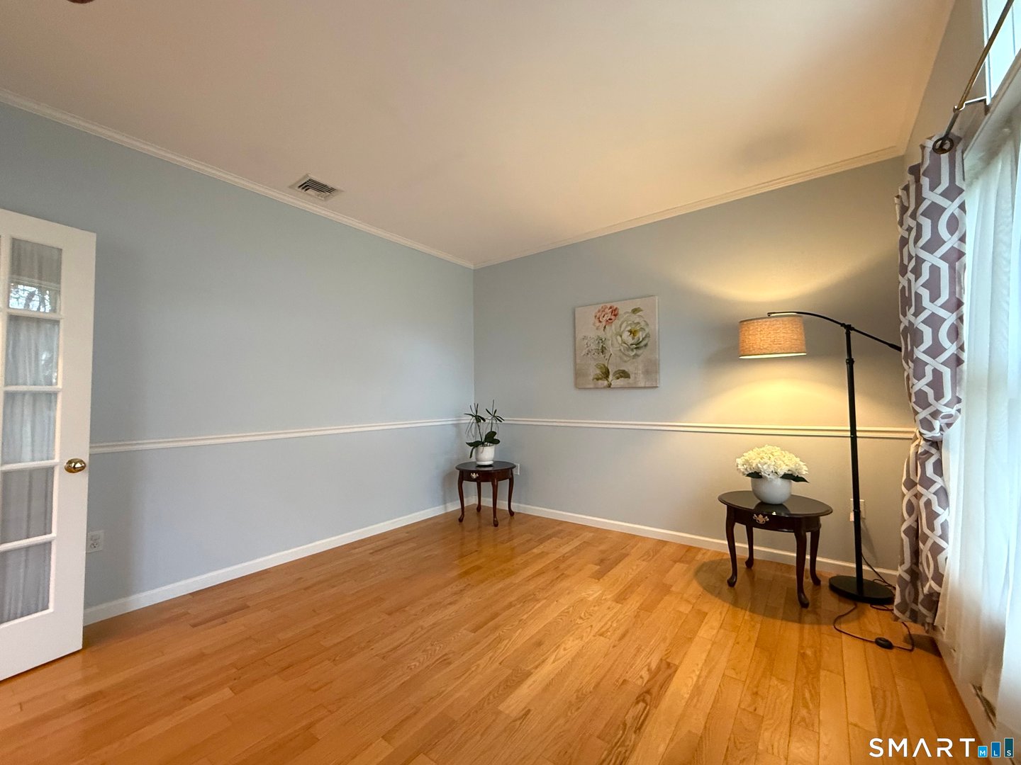 631 Avon Drive Photo 3