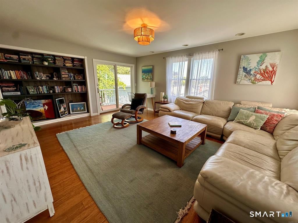 44 Warren Street Photo 11