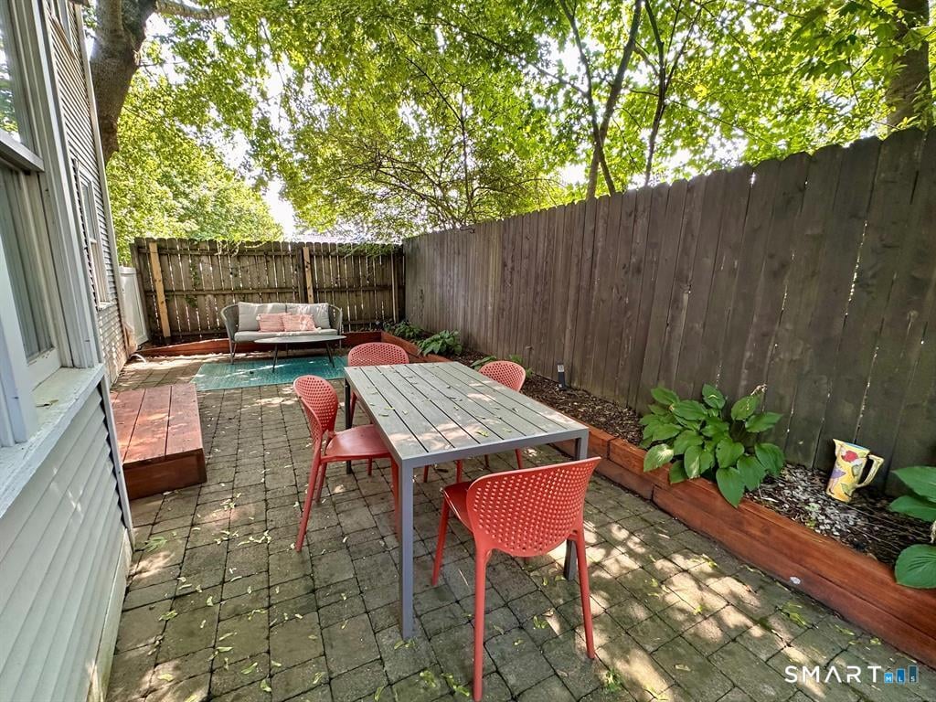 44 Warren Street Photo 21