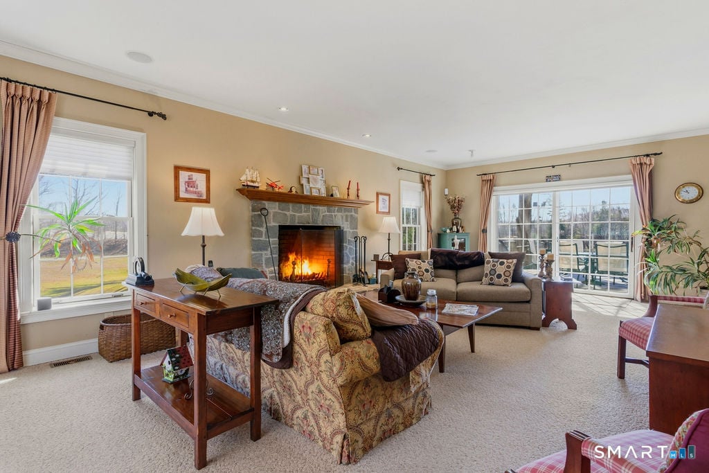 53 Oakridge Drive Photo 9