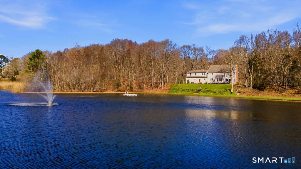 53 Oakridge Drive Photo 35